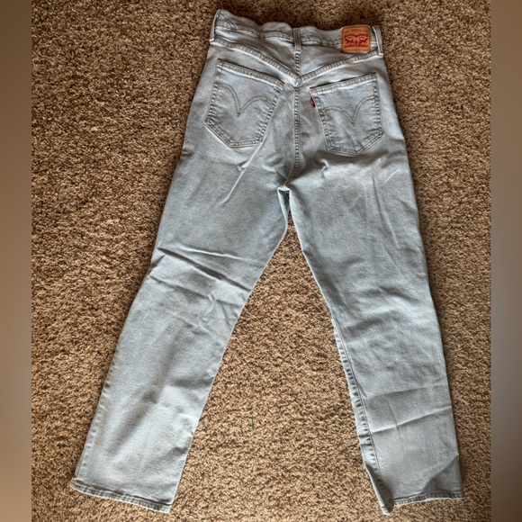 Levi’s Women’s Ultra-High Rise Ribcage Straight Jean Size 32 - Picture 7 of 8